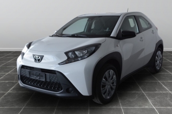 toyota-aygo-x-1-0-benz-active-72cv