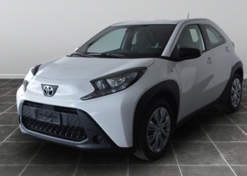 toyota-aygo-x-1-0-benz-active-72cv