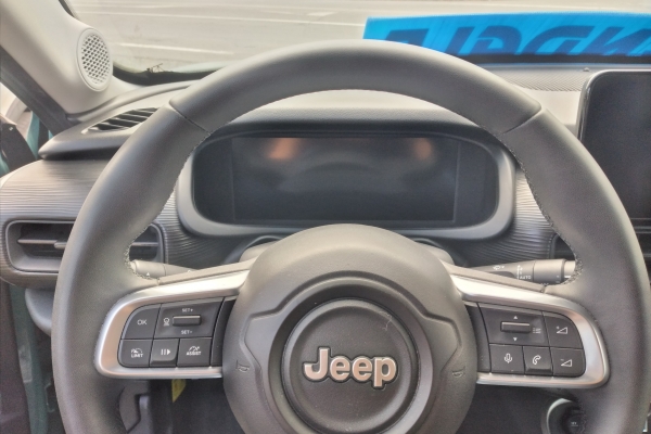 jeep-avenger-1-2-benz-altitude-100cv-6m