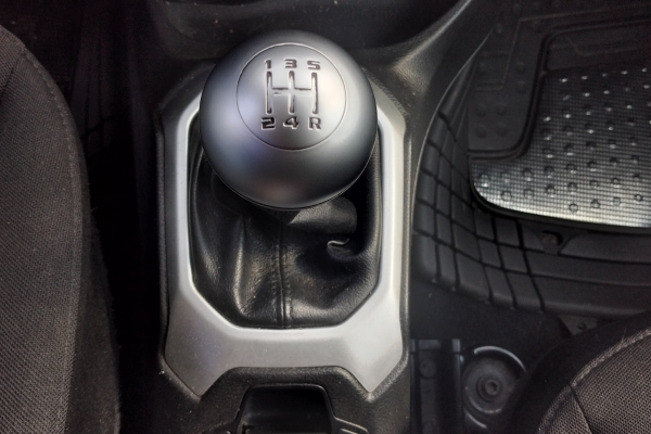 jeep-renegade-1-6-benz-sport-110cv