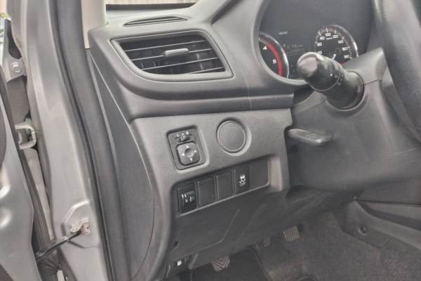 mitsubishi-l200-doublecab-2-3d-4wd-150cv-6m-autocarro