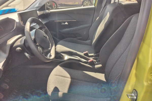 peugeot-208-1-2-benz-style-100cv