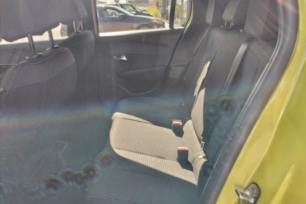 peugeot-208-1-2-benz-style-100cv
