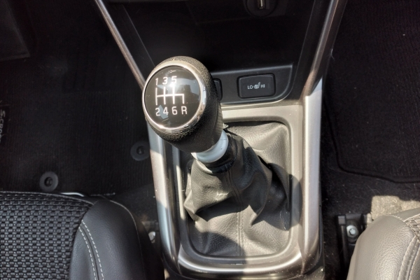 suzuki-s-cross-1-4-hybrid-top-4wd-129cv-6m
