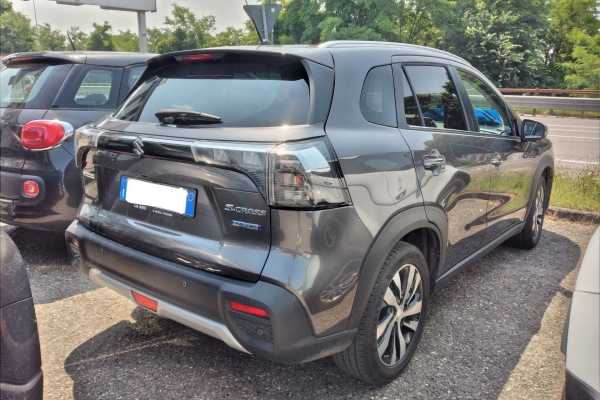 suzuki-s-cross-1-4-hybrid-top-4wd-129cv-6m