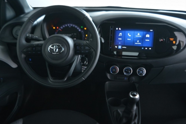toyota-aygo-x-1-0-benz-active-72cv