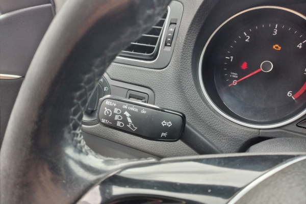 volkswagen-polo-1-4-tdi-75cv-5p