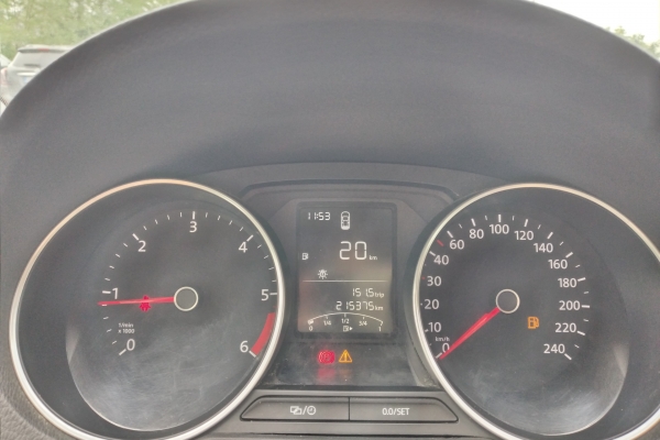 volkswagen-polo-1-4-tdi-75cv-5p