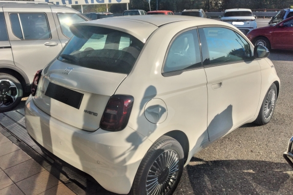 fiat-500-hybrid-1-0-65cv