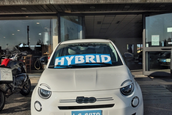 fiat-500-hybrid-1-0-65cv