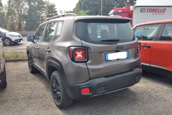 jeep-renegade-2-0-mjt-4x4-night-eagle-120cv-6m