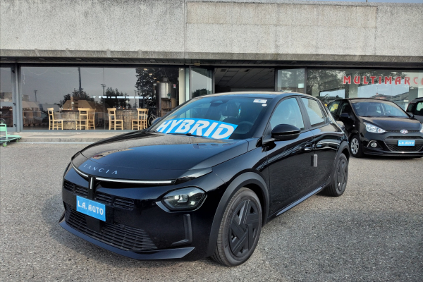lancia-ypsilon-1-2-hybrid-110cv-autom