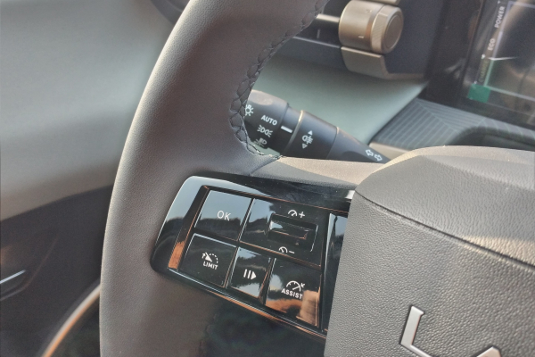 lancia-ypsilon-1-2-hybrid-110cv-autom