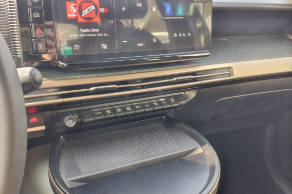 lancia-ypsilon-1-2-hybrid-110cv-autom
