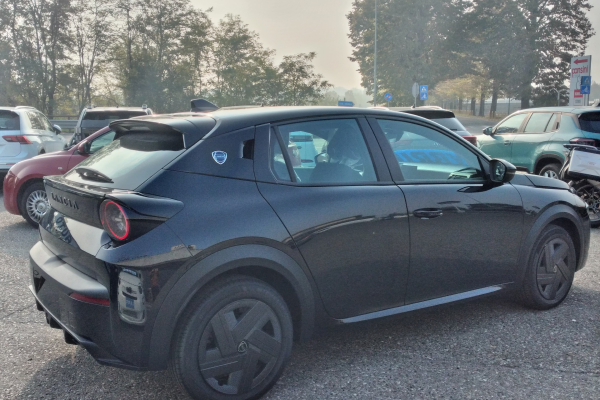 lancia-ypsilon-1-2-hybrid-110cv-autom