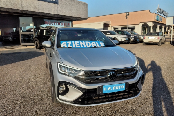 volkswagen-taigo-1-0-tsi-r-line-110cv-dsg