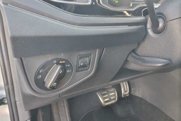 volkswagen-taigo-1-0-tsi-r-line-110cv-dsg