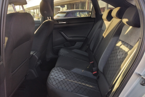 volkswagen-taigo-1-0-tsi-r-line-110cv-dsg