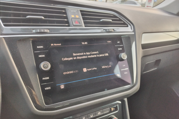 volkswagen-tiguan-2-0-tdi-r-line-150cv-dsg