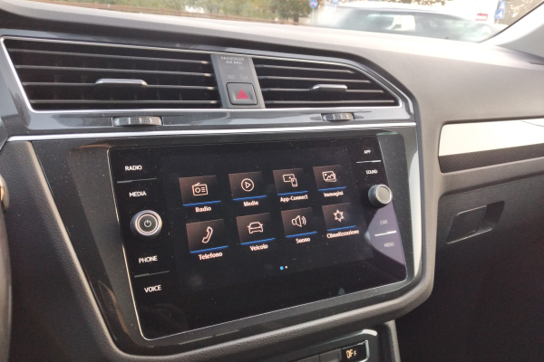 volkswagen-tiguan-2-0-tdi-r-line-150cv-dsg