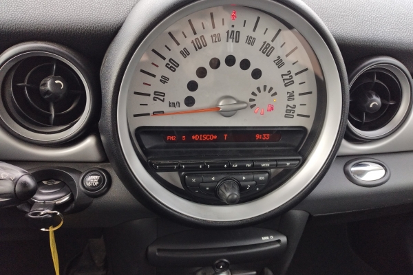 mini-cooper-1-6-d-one-90cv