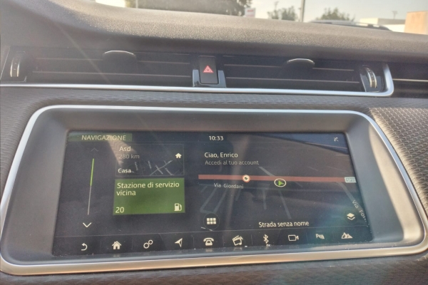 range-rover-evoque-2-0-d-mhev-awd-150cv-autom-gancio-traino