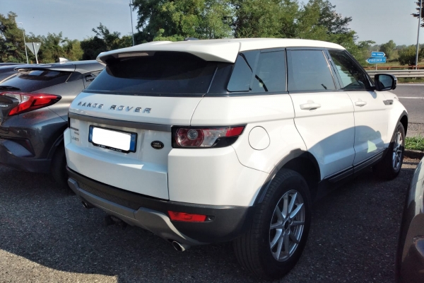 range-rover-evoque-2-2-sd4-awd-190cv-6m-gancio-traino